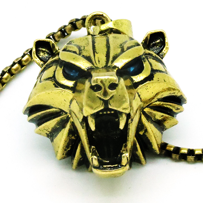 Caucasus Bear Medallion Pendan - огляд і ціна Cobra Extruder